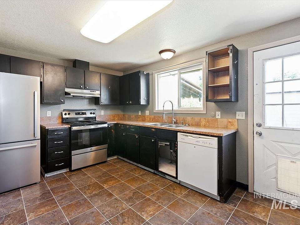 6498 W Denton St, Boise, ID 83704 | MLS #98990476 | Zillow