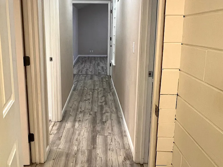 734 Hemlock Ct — Photo 17