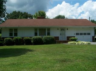 604 Church St, Surgoinsville, TN 37873