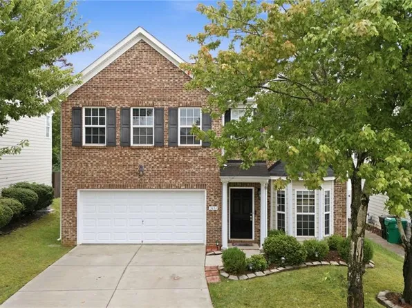 3853 Tonsley Pl, High Point, NC 27265