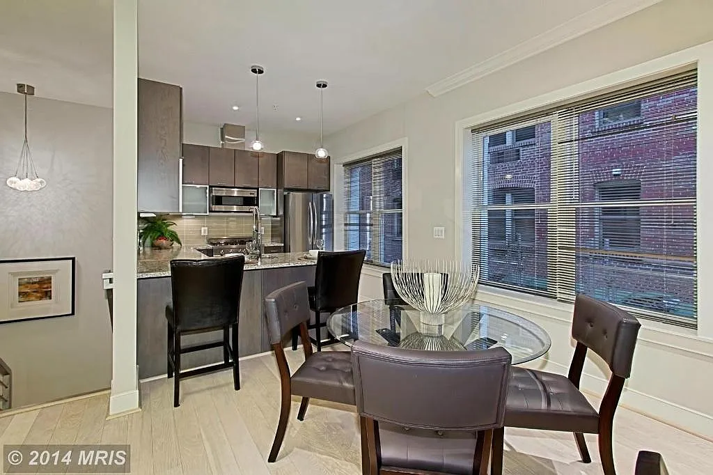 2142 O St NW — Photo 2