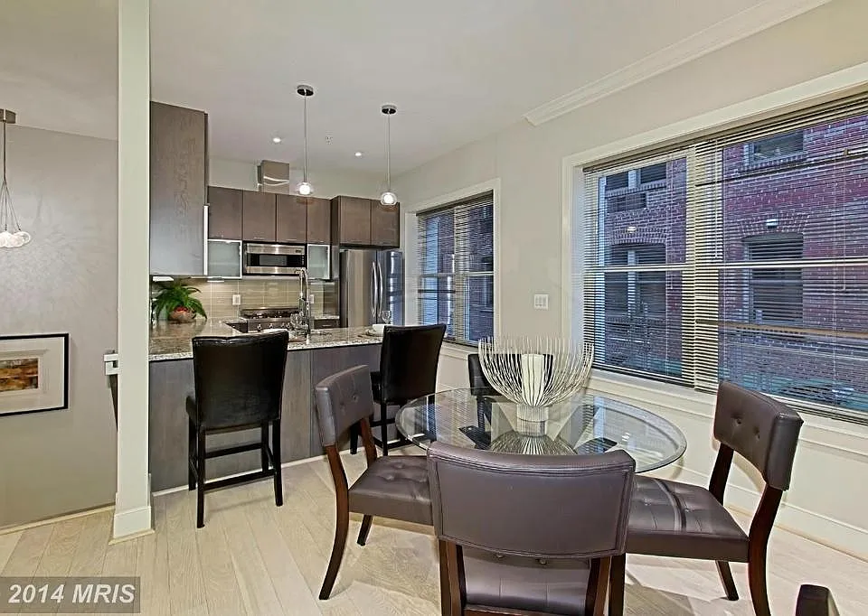 Dining/Kitchen