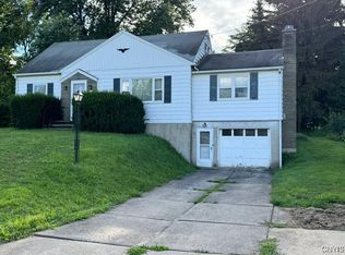 116 Prior Dr, Camillus, NY 13031