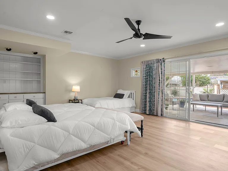 8937 Monogram Ave — Photo 33