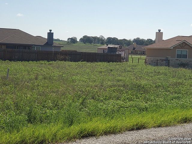 2nd image of 121 Pine Valley Dr