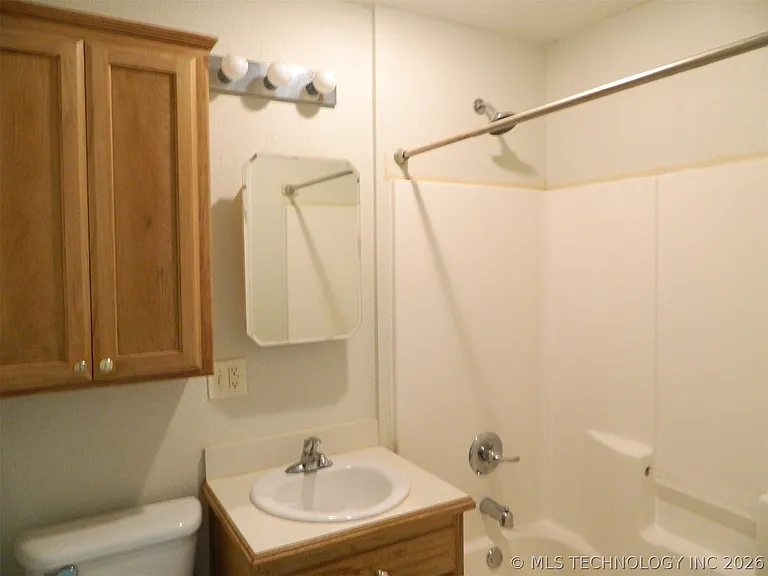 1306 W Exchange St — Photo 10