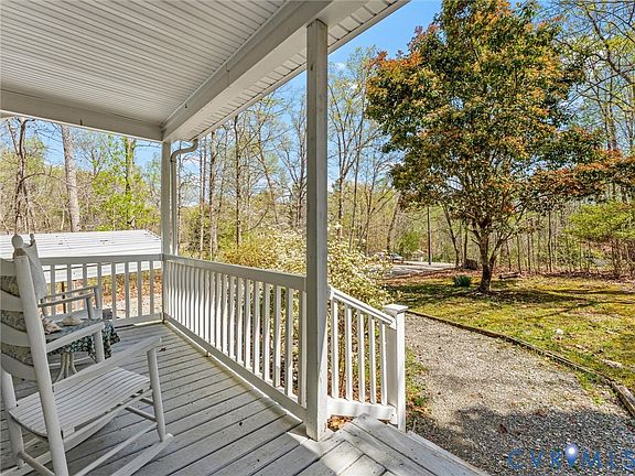 3rd image of 2217 Mountain View Rd