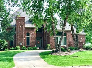 410 Ridge Dr, Hooper, NE 68031