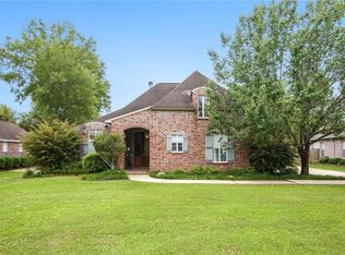 9 Red Oak Ln, Covington, LA 70433