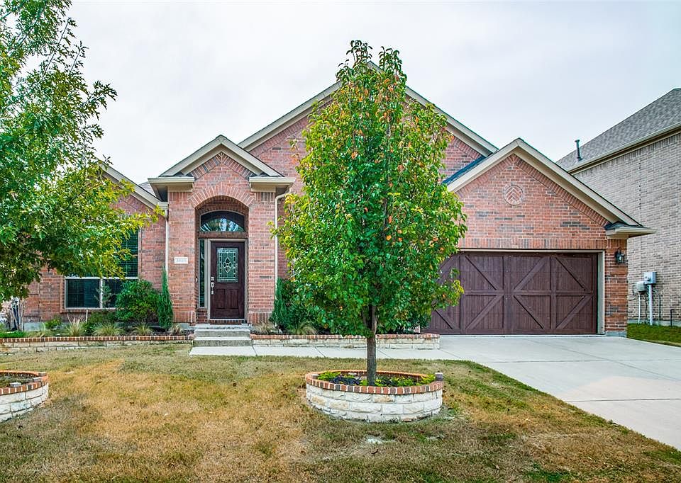 1st image of 3809 Lakehill Ln