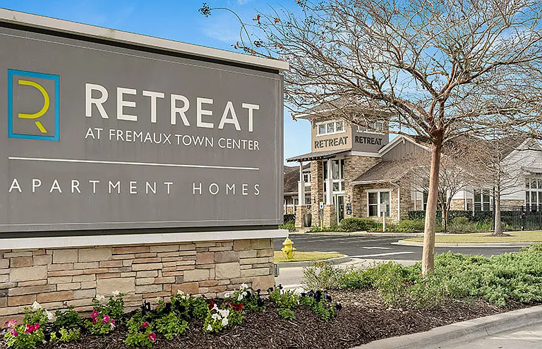 Retreat at Fremaux Town Center Apartments — Photo 35