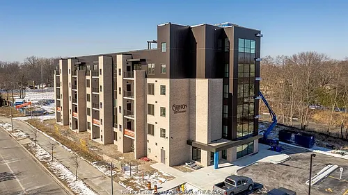 1826 Wyoming Ave #404 Photo 1