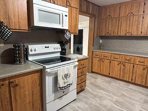 329 SW Fielding Way — Photo 15