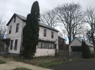 2013 10th St, Niagara Falls, NY 14305