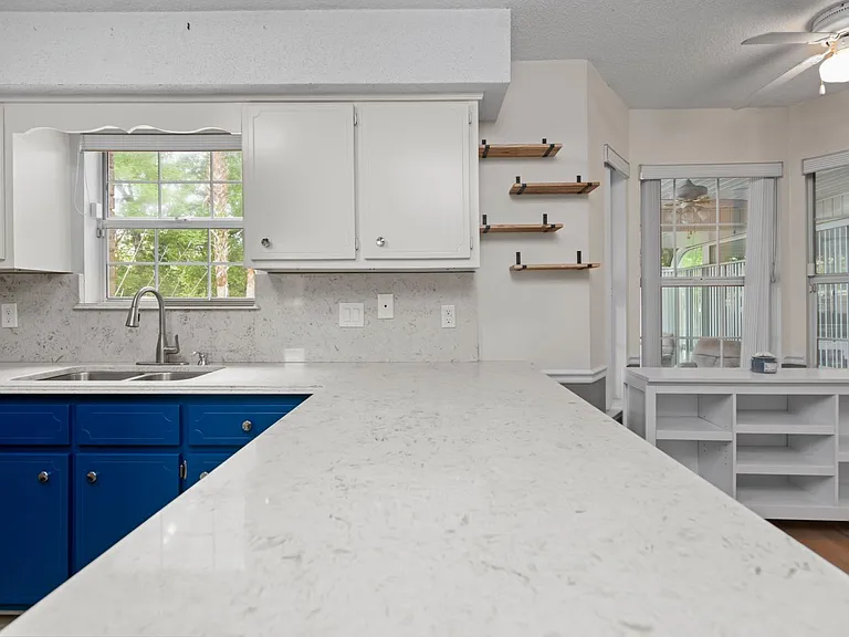 6740 Scotts Pl — Photo 13