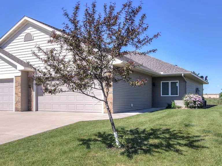 1657B Gunston Dr — Photo 23