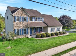 638 W Ridge Rd, Elizabethtown, PA 17022