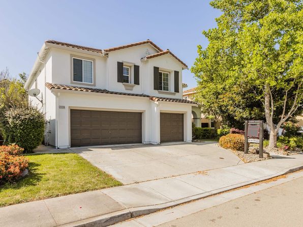 2228 Golden Leaf Ln, Tracy, CA 95377