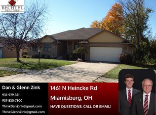 1461 Heincke Rd, Miamisburg, OH 45342