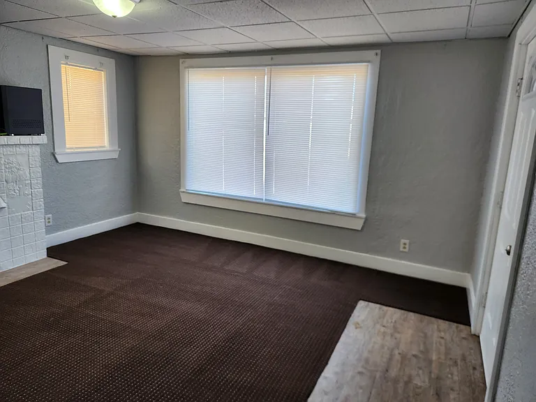 913 Gidding St #7 — Photo 6