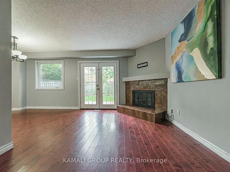 77 Ecclestone Dr #MAIN — Photo 5