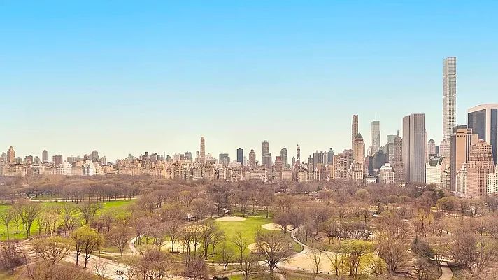 Sold by Compass | media 18