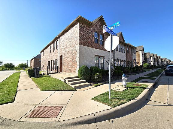 4th image of 4201 Comanche Dr