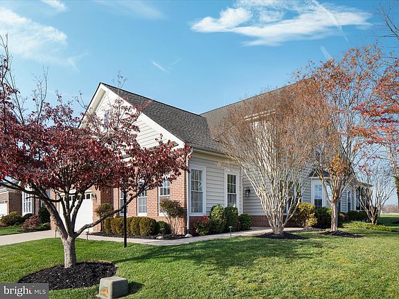 3rd image of 6777 Arthur Hills Dr
