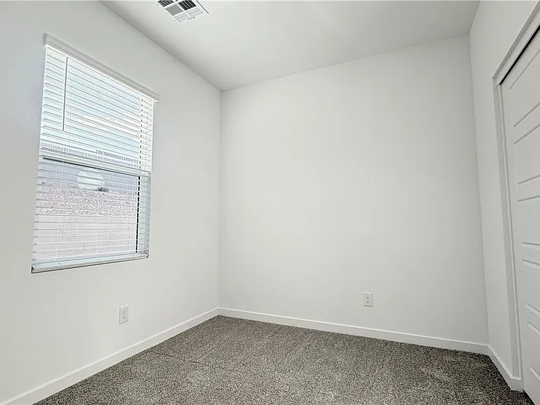 8388 Caldera Hills Ave — Photo 12