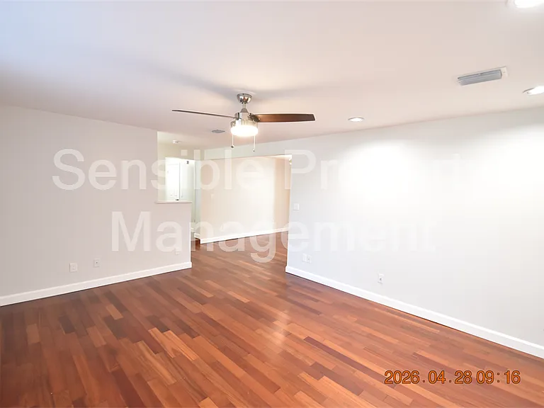 3223 W Wyoming Ave — Photo 6