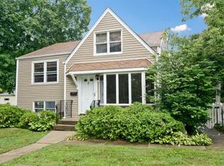 395 S Sunnyside Ave, Elmhurst, IL