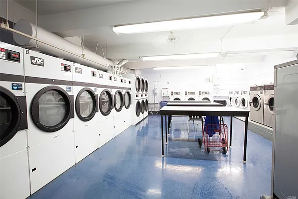 Sold by Benjamin Realty Since 1980 | media 21