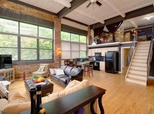 350 Scotland Rd APT 302, Orange, NJ 07050