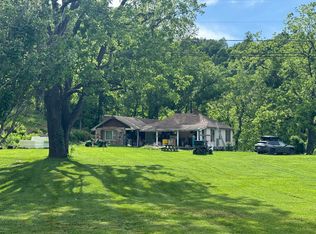 118 Stillwater Dr, Covington, VA 24426