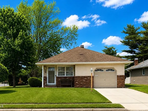 1698 Yorktowne Boulevard, Toms River, NJ 08753