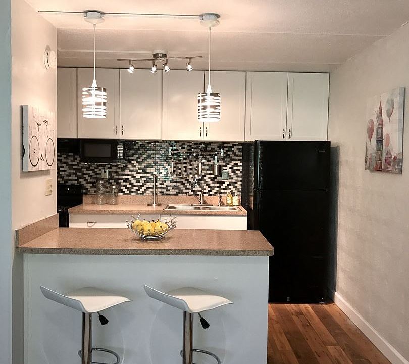 2nd image of 401 W Park Ave #8124985