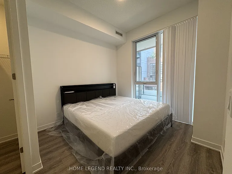 180 Front St E #503 — Photo 5