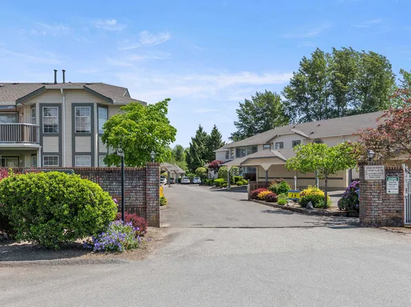 5760 174th St #3, Surrey, BC V3S 7K3