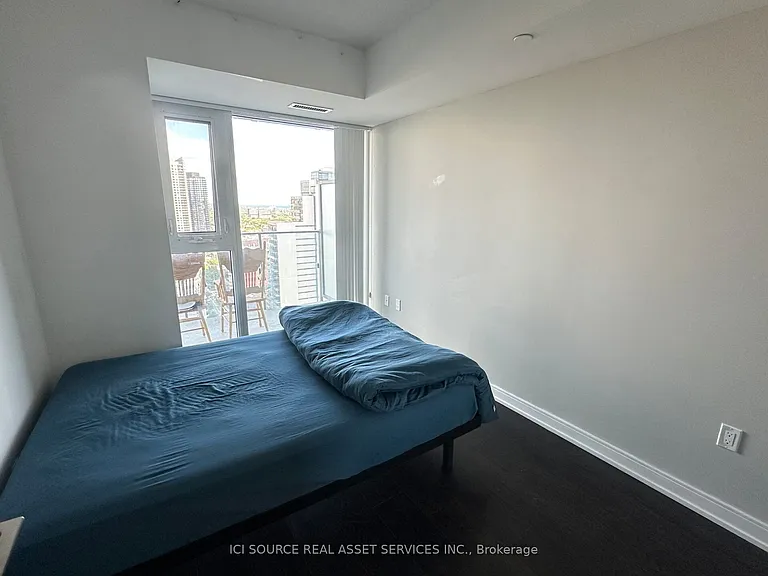 50 Wellesley St E #3205 — Photo 5