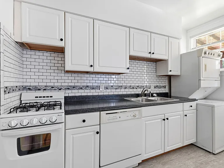3504 Park Ave #B — Photo 9