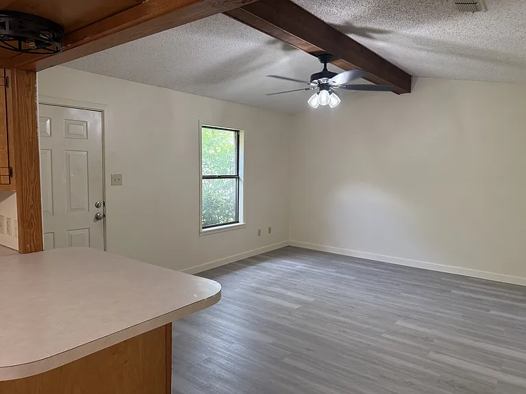 414 Alford Dr #1 — Photo 2