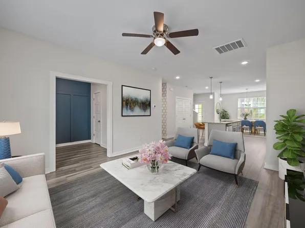 820 Laurel Gate Dr, Wake Forest, NC 27587