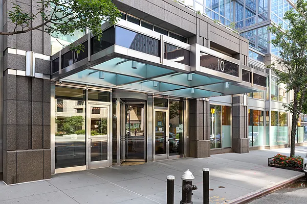 Sold by Damico Group Real Estate | media 28