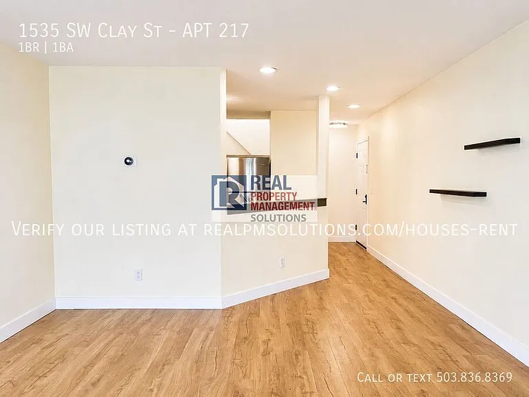 1535 SW Clay St #217 — Photo 5