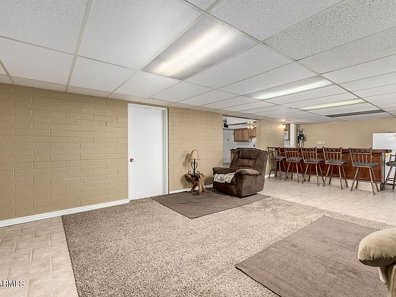 5th image of 438 W HARTFORD Road