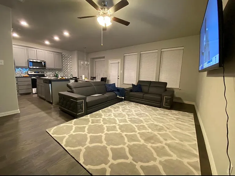 4444 Beaver Ln — Photo 4
