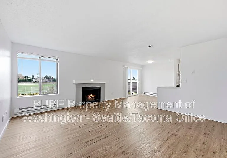 6601 S 8th St — Photo 8