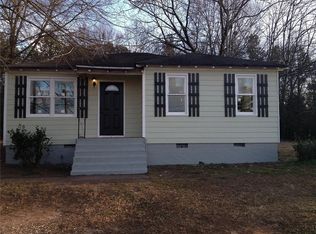 628 E McIntosh Rd, Griffin, GA 30223