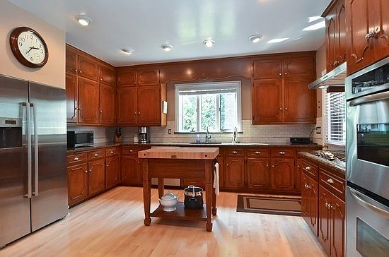 5th image of 6715 N Nokomis Ave
