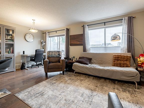3rd image of 2093 Chalmers Way SW
